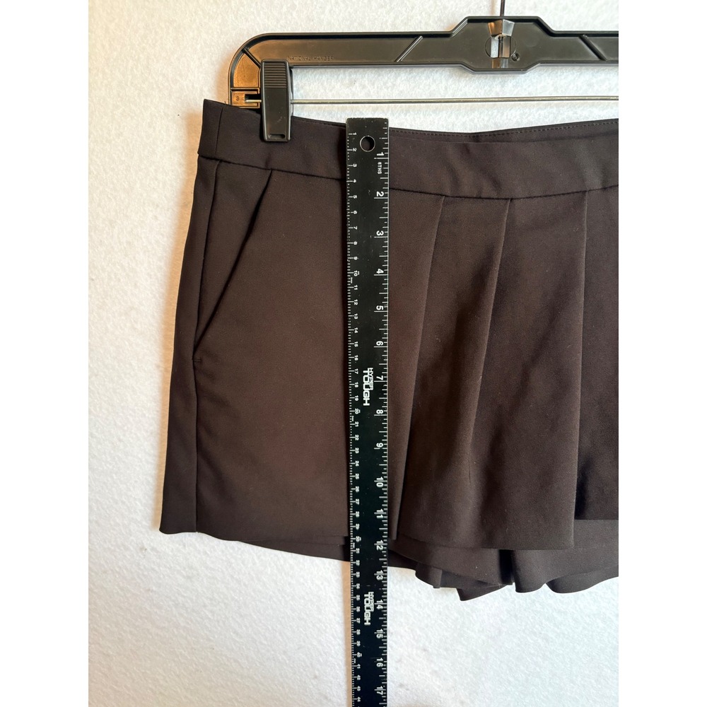 Zara Trafaluc Black Pleated Skort Size Small Side Zip Mini Skirt Shorts - Picture 5 of 7